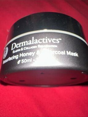 🌸5/$100🌸 Dermalactives
